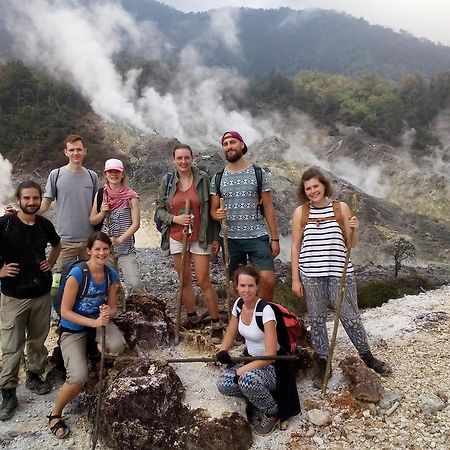 Hostel Bogor Dış mekan fotoğraf
