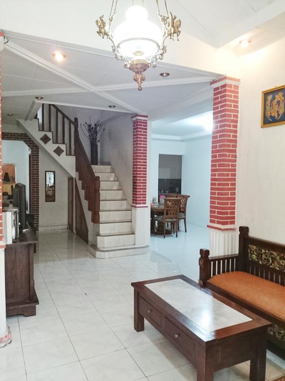 Hostel Bogor Dış mekan fotoğraf