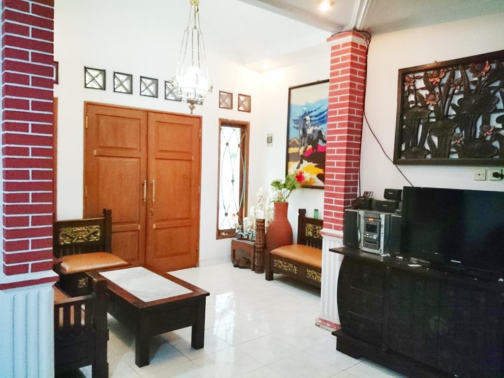 Hostel Bogor Dış mekan fotoğraf
