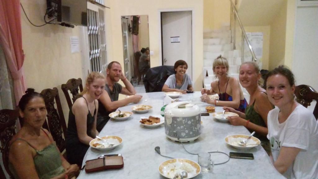 Hostel Bogor Dış mekan fotoğraf